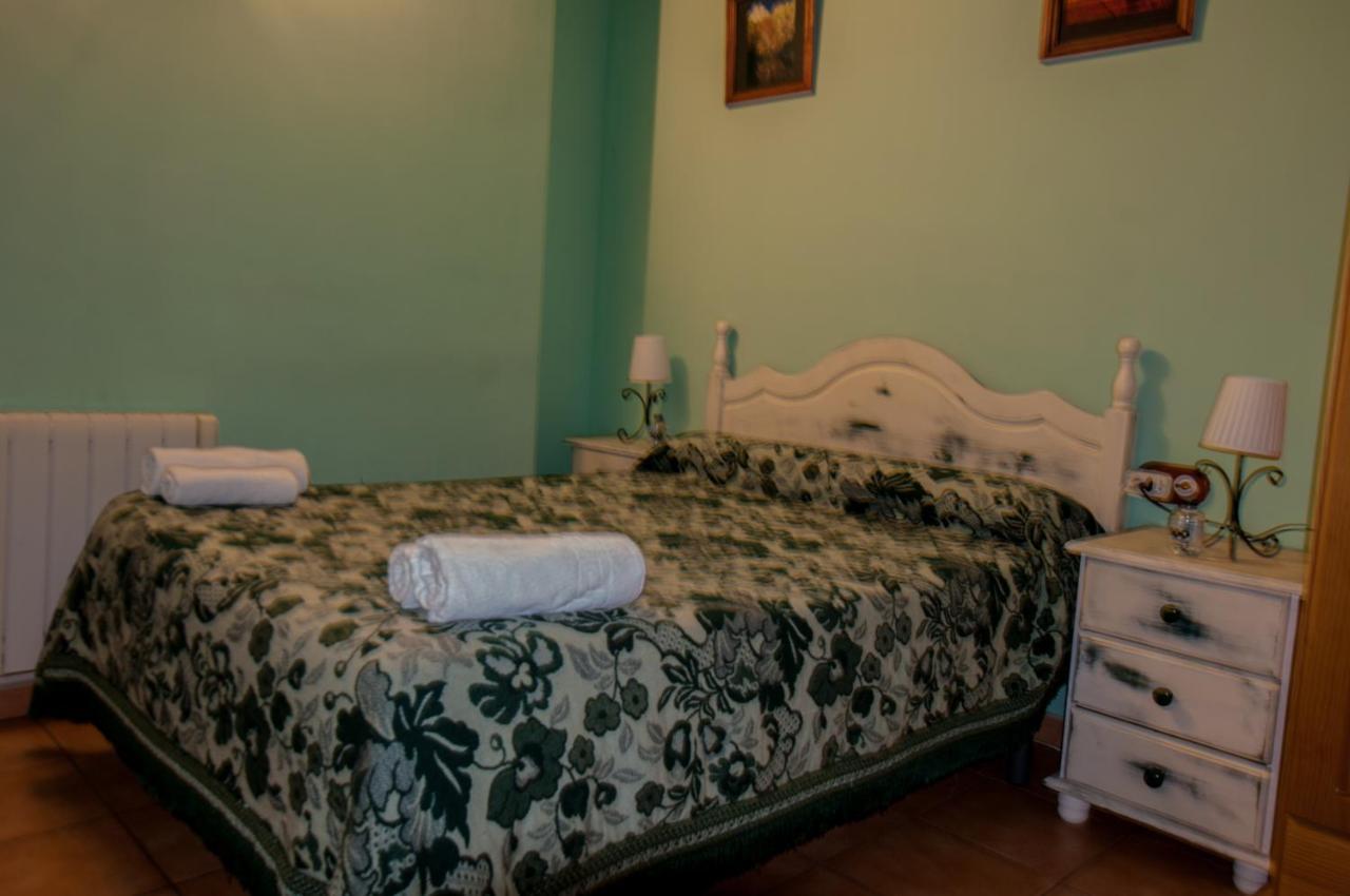 Hostal Santuari De Paller Bagá Екстериор снимка